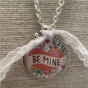 Plunder Design Trendy Fashion Jewelry Silver 'Be Mine Pendant Valentine Necklace